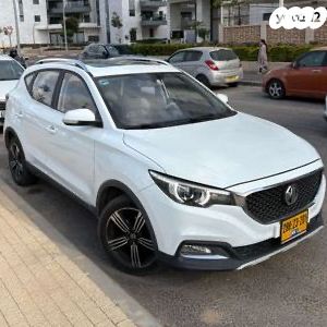 מודעת רכב אם ג'י ZS