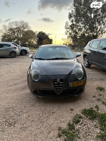 מודעת רכב אלפא רומיאו מיטו
