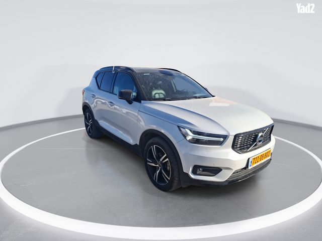 מודעת רכב וולוו XC40 2