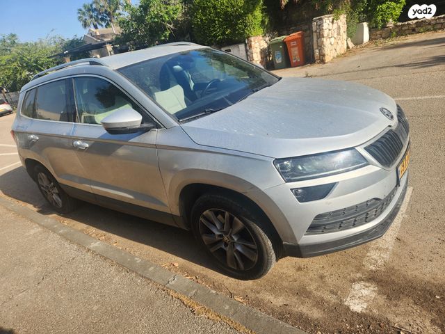 מודעת רכב סקודה קארוק