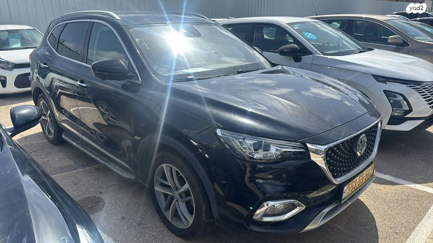 מודעת רכב אם ג'י EHS PHEV