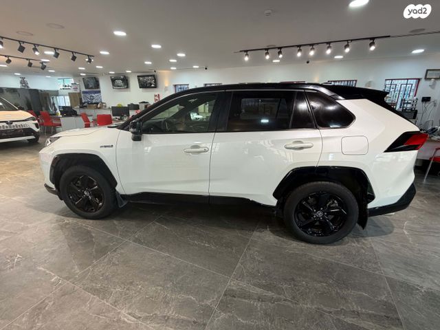 מודעת רכב טויוטה RAV4