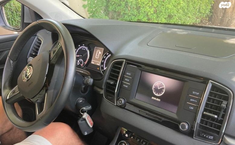 מודעת רכב סקודה קארוק