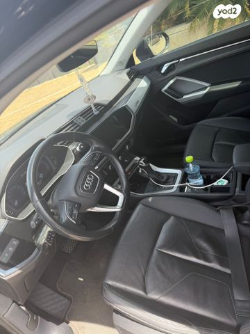 מודעת רכב אאודי Q3 1