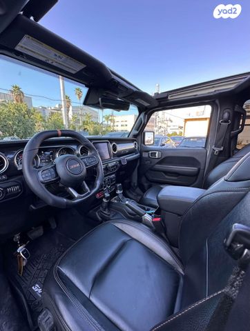 מודעת רכב ג'יפ רנגלר