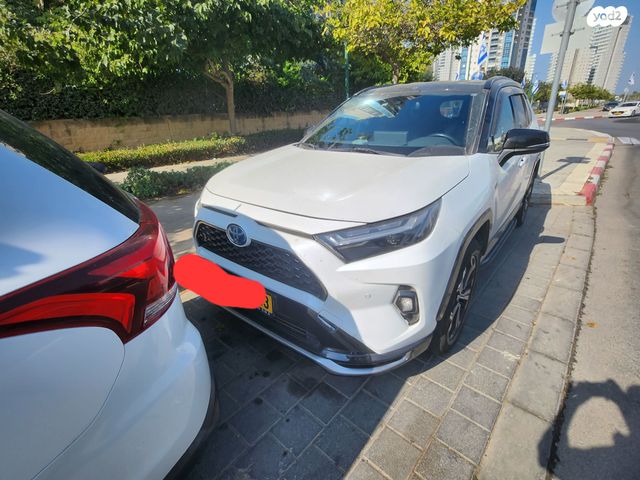 מודעת רכב טויוטה RAV4