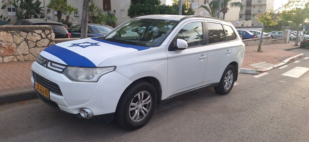 מודעת רכב מיצובישי אאוטלנדר