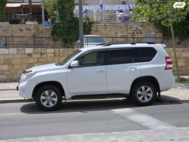 מודעת רכב טויוטה לנד קרוזר