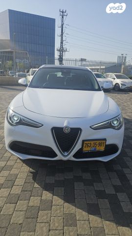 מודעת רכב אלפא רומיאו סטלביו