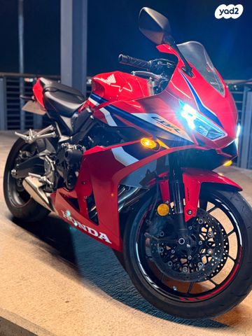 מודעת רכב הונדה CBR650R
