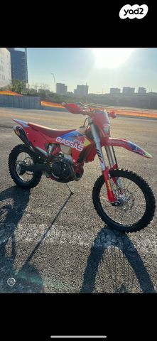 מודעת רכב גאס-גאס EC300F