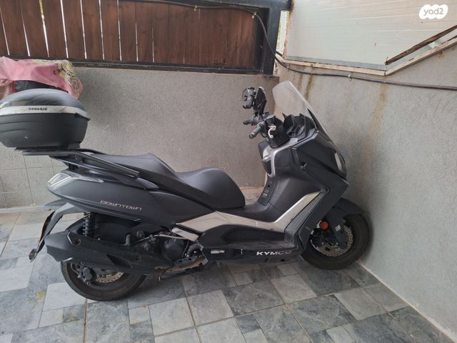 מודעת רכב קימקו דאון-טאון 350