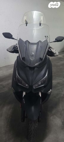 מודעת רכב סאן יאנג ג'וי-מקס Z-250