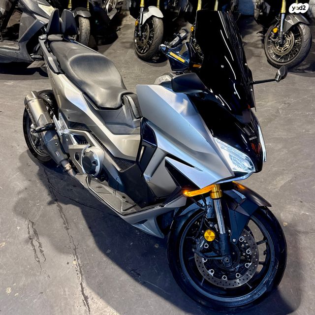 מודעת רכב הונדה פורזה 750