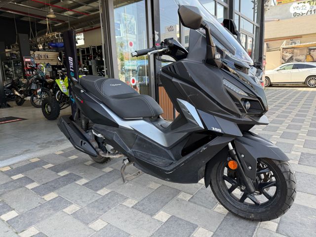 מודעת רכב סאן יאנג קרוזים 300 אלפא