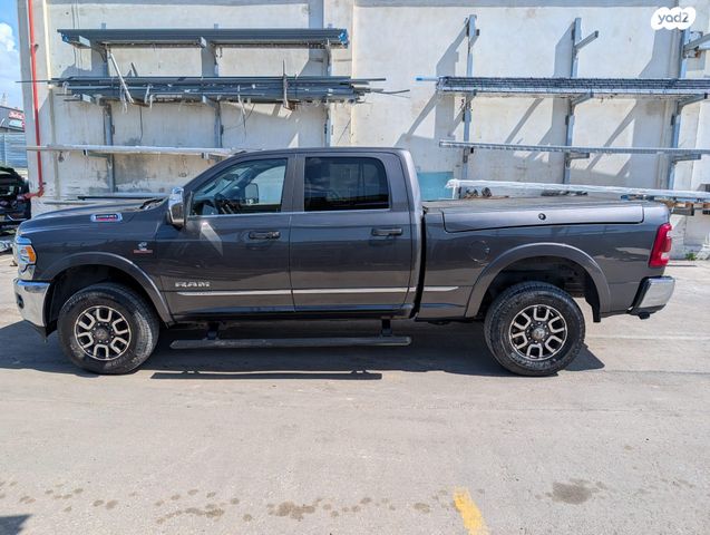 מודעת רכב דודג'