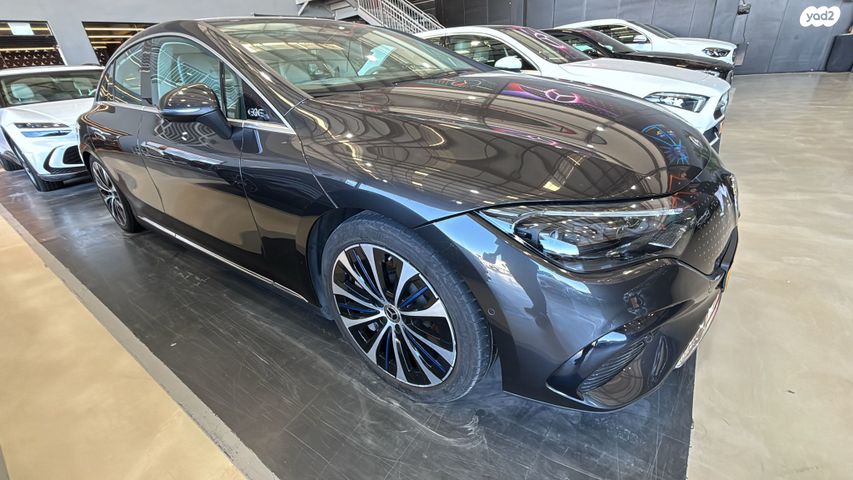 מודעת רכב מרצדס-בנץ EQE