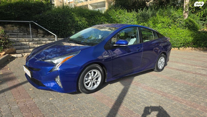 מודעת רכב טויוטה פריוס