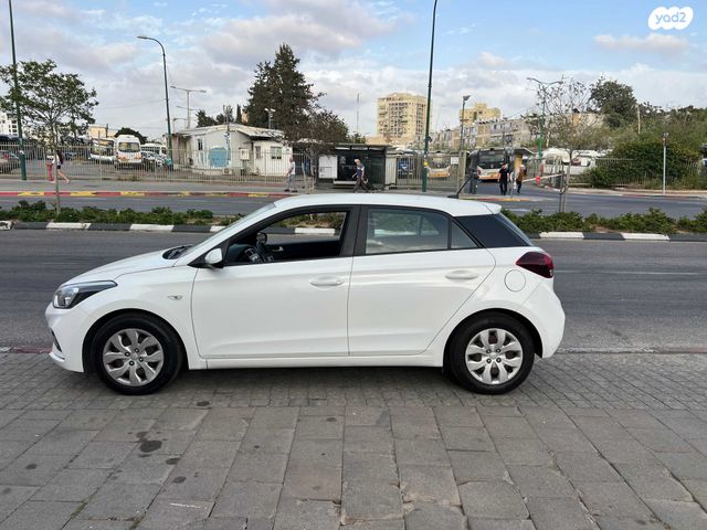 מודעת רכב יונדאי i20