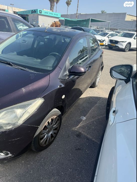 מודעת רכב מאזדה 2