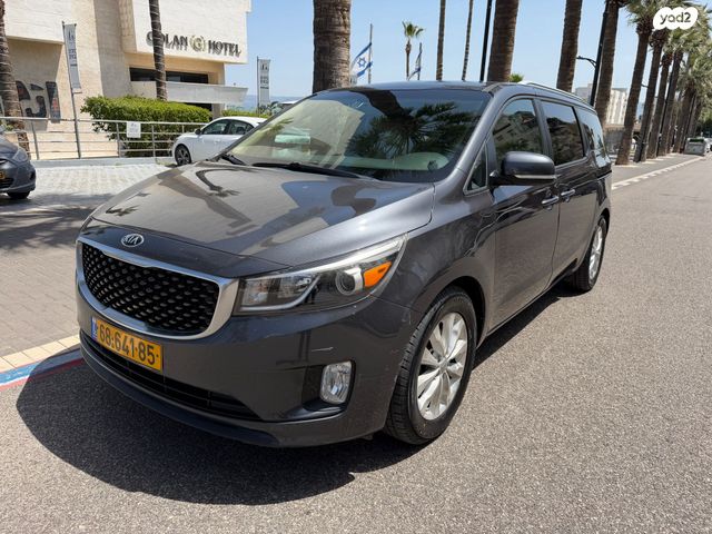 מודעת רכב קיה קרניבל
