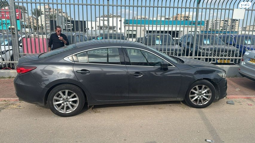 מודעת רכב מאזדה 6