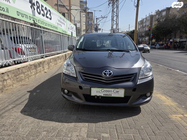 מודעת רכב טויוטה ורסו