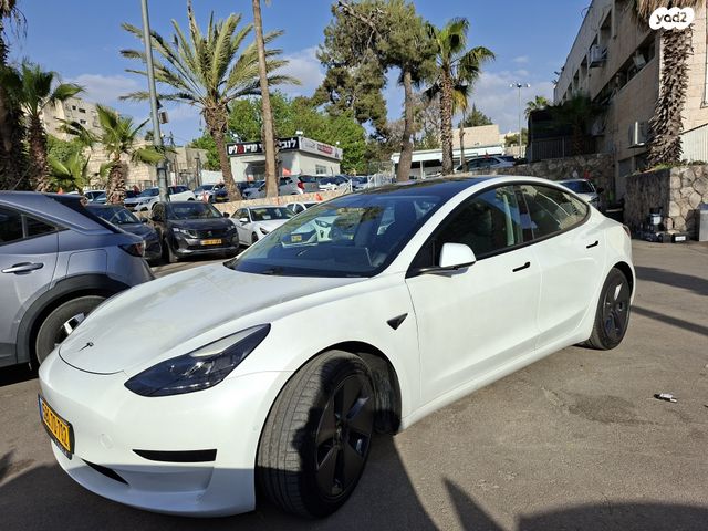מודעת רכב טסלה מודל 3 1