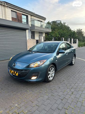 מודעת רכב מאזדה 3