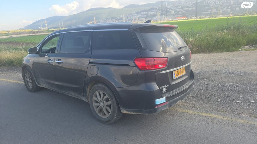 מודעת רכב קיה קרניבל