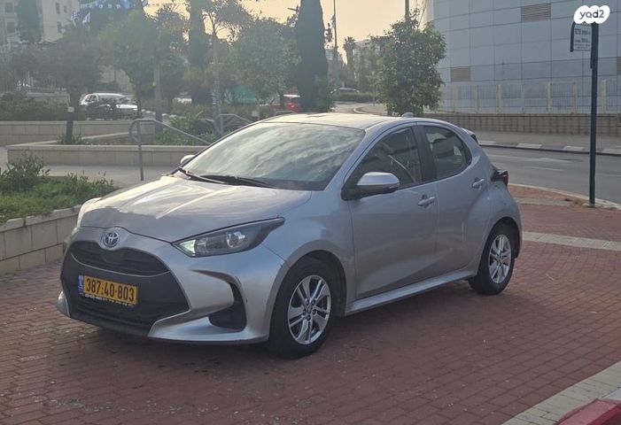 מודעת רכב טויוטה יאריס