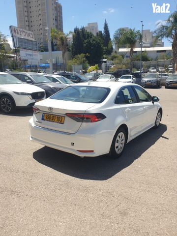 מודעת רכב טויוטה קורולה 2