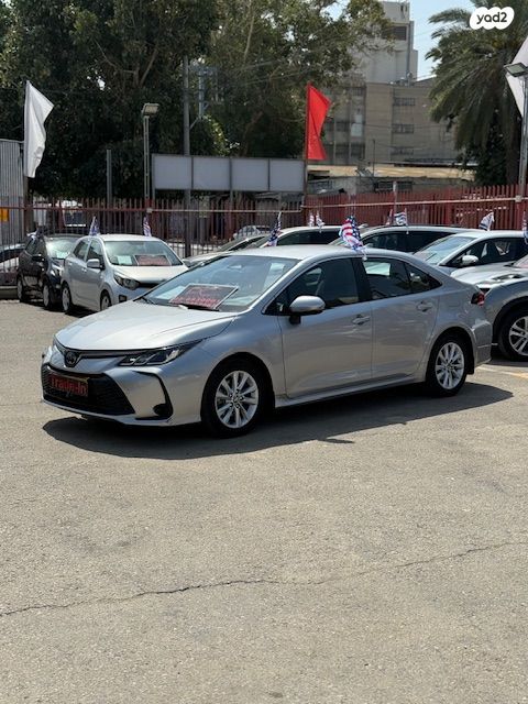 מודעת רכב טויוטה קורולה