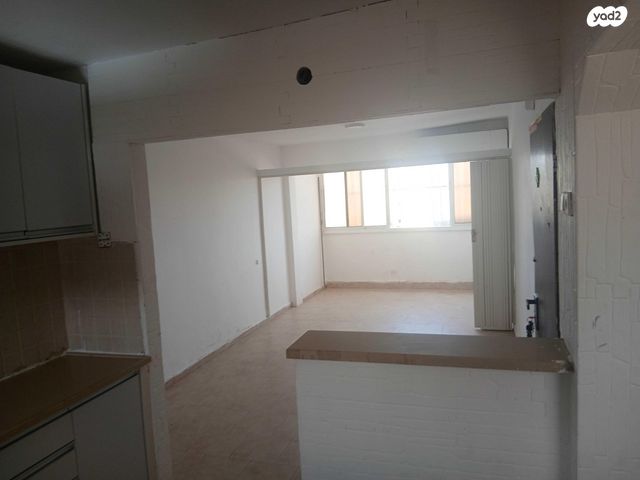 שדרות השופטים 13