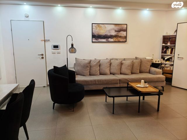 חיים הרצוג 56