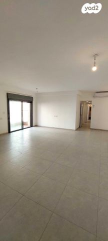 כ"ט בנובמבר 12