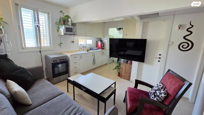 רחבעם זאבי 42