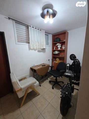 קהילות יעקב 27