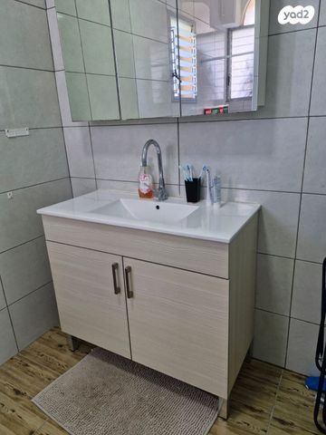 שדרת המורים 1