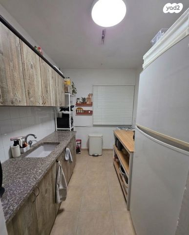 גיורא יוספטל 13