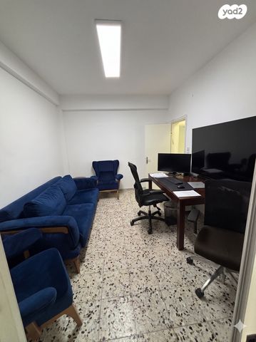 יהושע בן גמלא 18