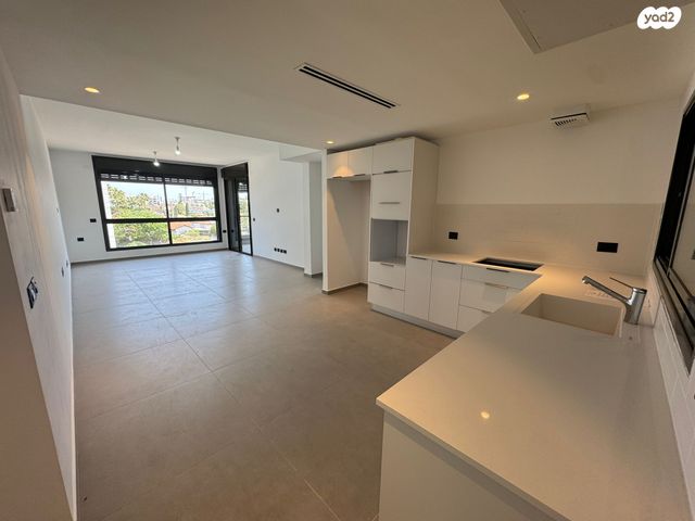 בנימין וולפוביץ' 8