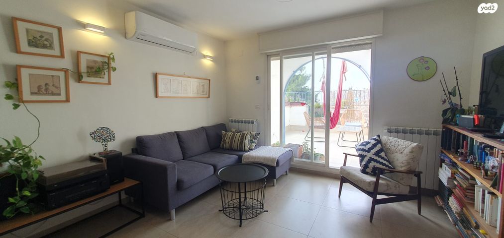 מרדכי אלקחי 19