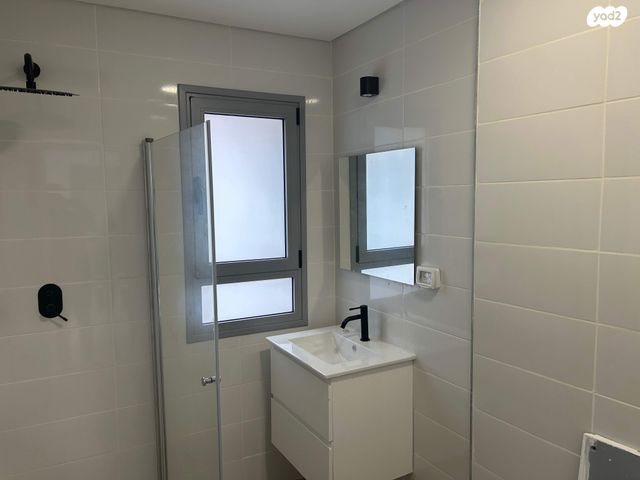 קורא הדורות 6