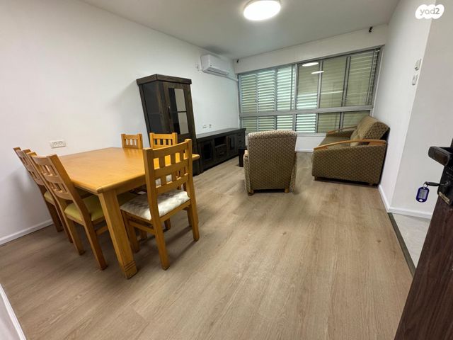 שדרות ז'בוטינסקי 32