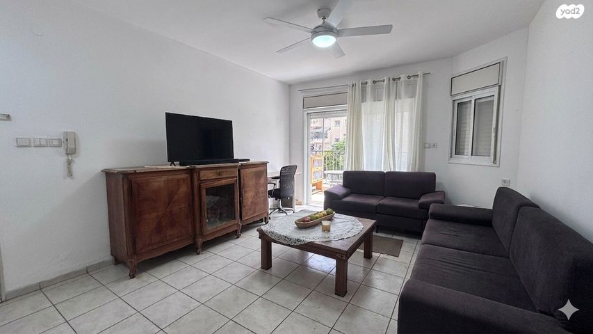 דירה, שיכון עובדים, טבריה