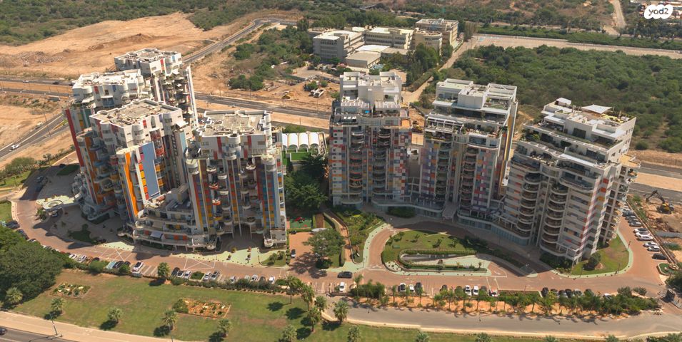 מיכאל נאמן 26