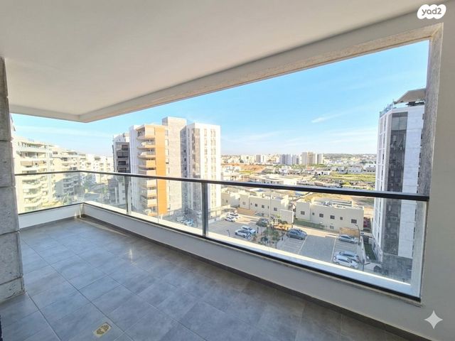 הרב אבא אבוחצירה 