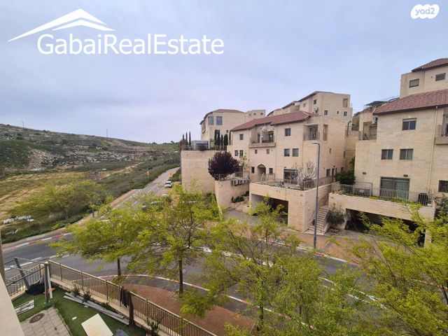 דירה, גבעת הזית, אפרת