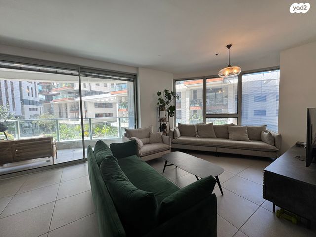 גרציאני יצחק 4